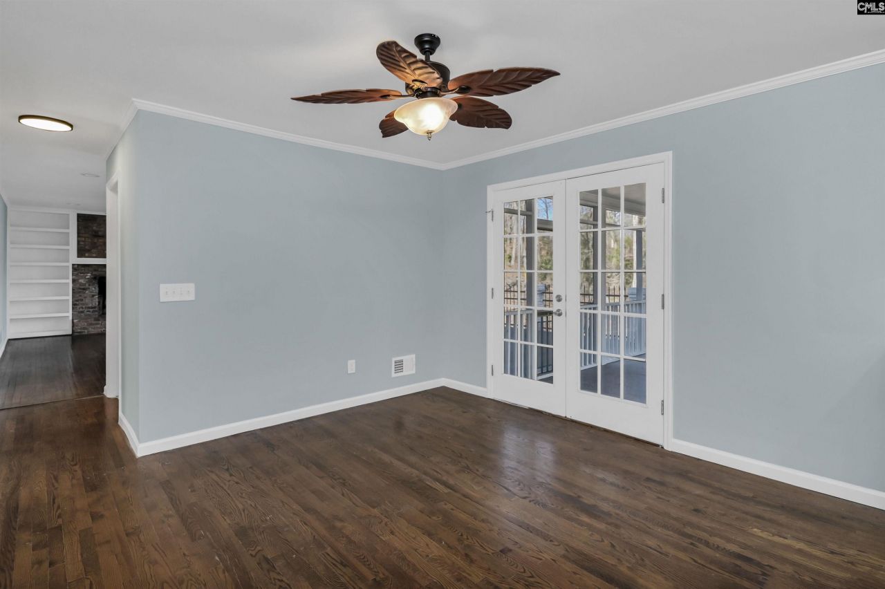 702 Hope Ferry Road  Photo 11