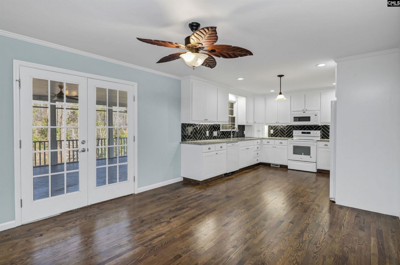 702 Hope Ferry Road  Photo 6