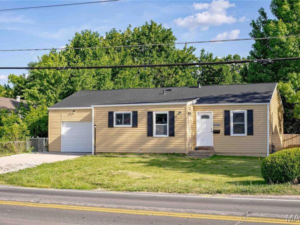 2686 Creve Coeur Mill Road, Maryland Heights, MO 63043