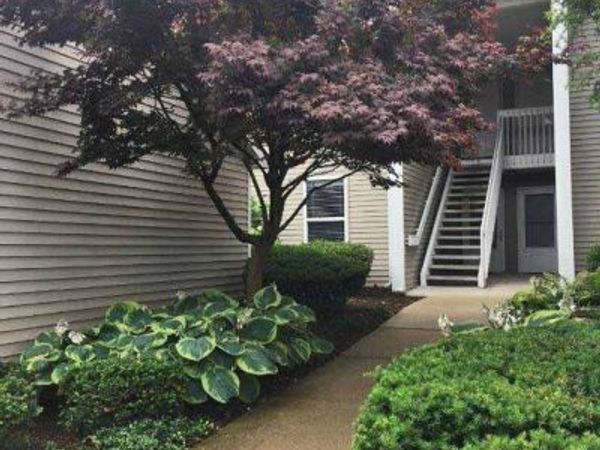 1635 Weatherstone Drive, Ann Arbor, MI 48108