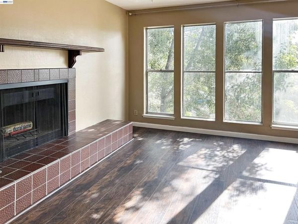 5335 5335 Broadway Terrace, Unit 204, Oakland, CA 94618