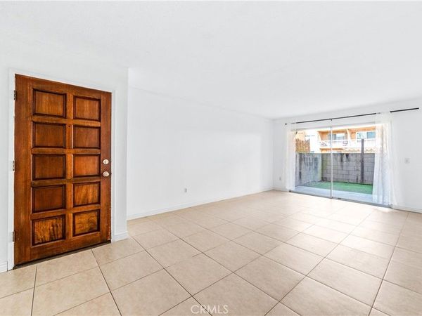 6600 Warner, Unit 115, Huntington Beach, CA 92647