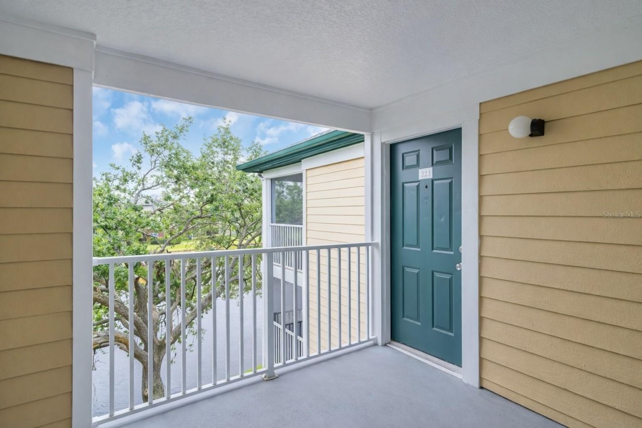 10110 Winsford Oak Boulevard, Unit 621, Tampa, FL 33624 Main Photo