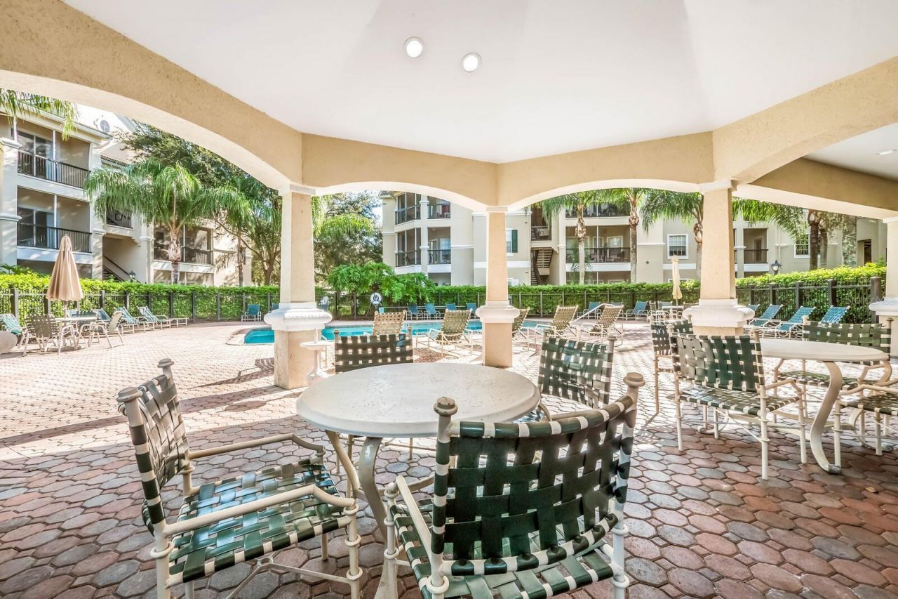 5122 Northridge Road, Unit 307, Sarasota, FL 34238 Photo