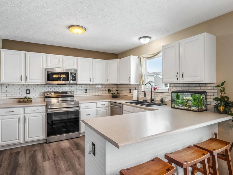 161 Chestnut Estates Drive, Commercial Point, OH 43116 Photo 18