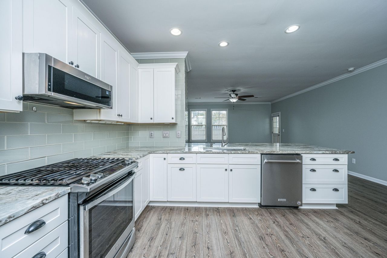 218 Comiskey Park Circle Photo 10