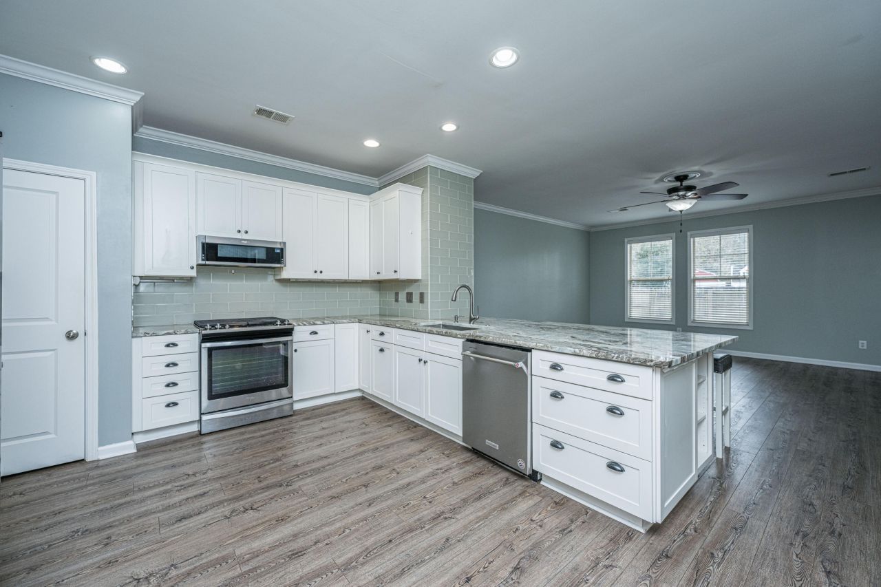 218 Comiskey Park Circle Photo 11