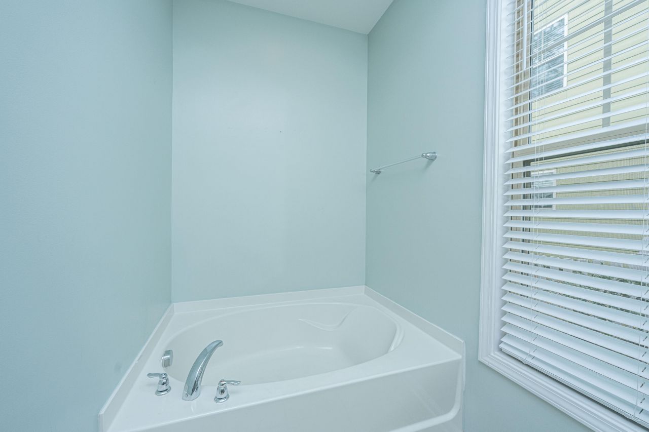 218 Comiskey Park Circle Photo 31