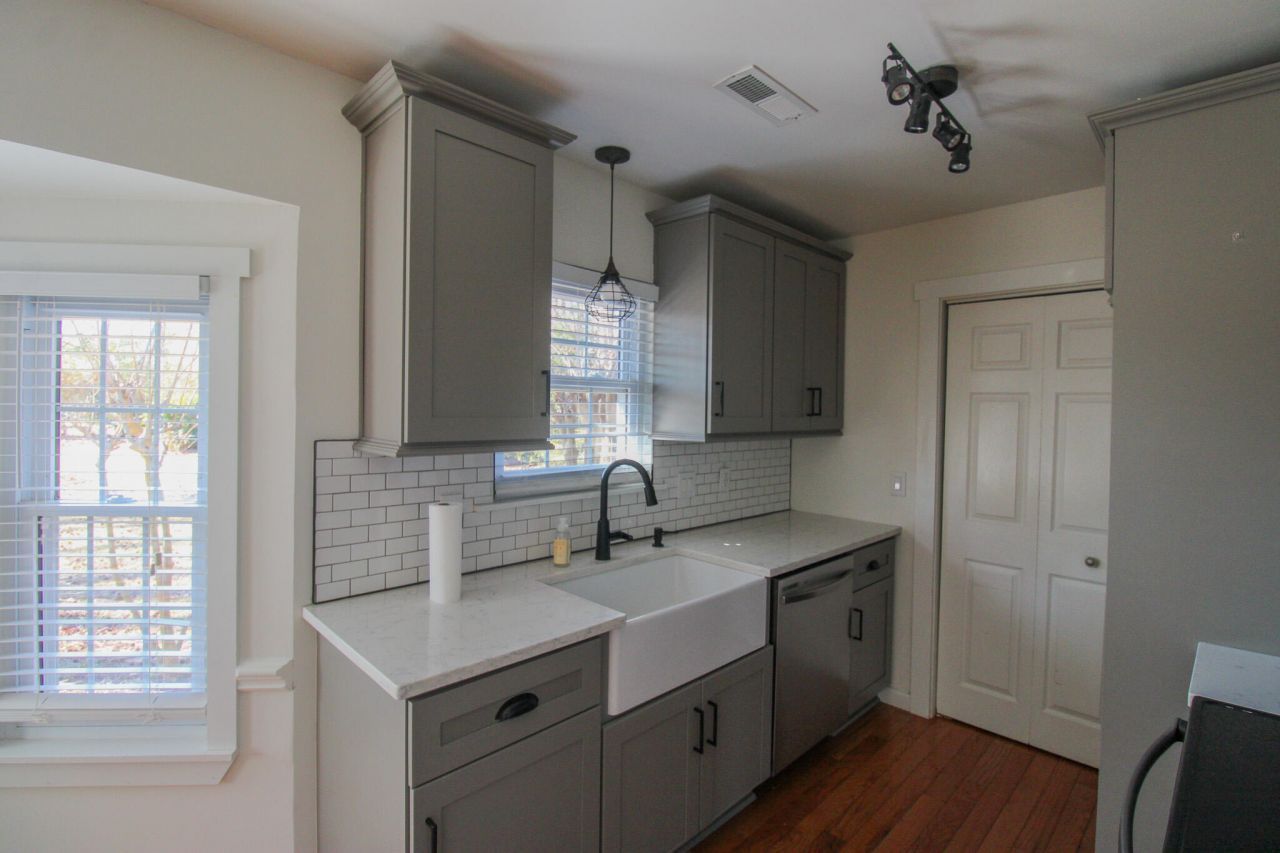 2004 Vestry Drive Photo 8