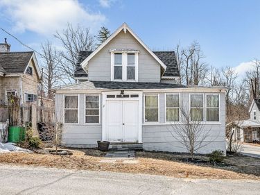 2 Lakeview Ave, Sterling, MA 01564