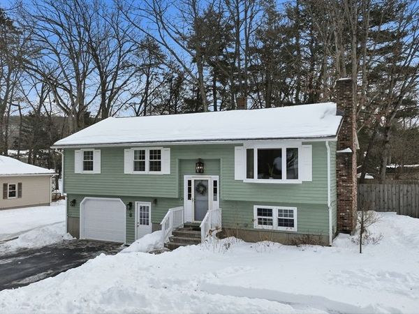 29 Sandra Road, Easthampton, MA 01027