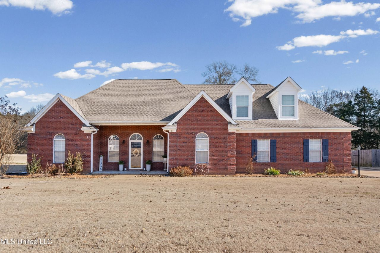 114 Leslie Drive Senatobia, MS 38668