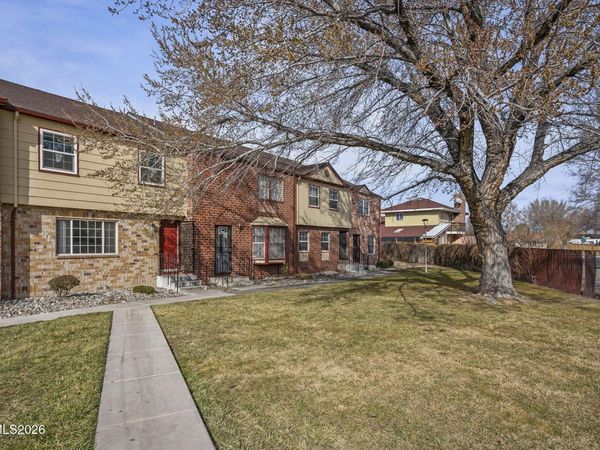 483 Beacon Hill Court, Unit #16D, Sparks, NV 89431