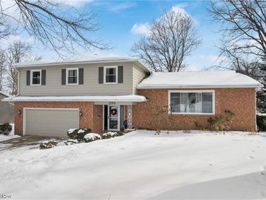 295 High Point Drive, Wadsworth, OH 44281