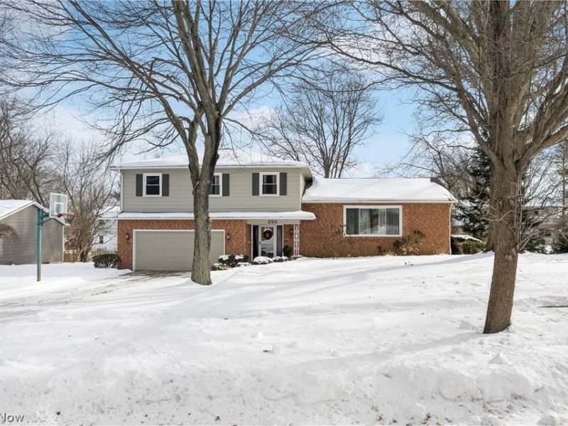 295 High Point Drive, Wadsworth, OH 44281 Photo 2