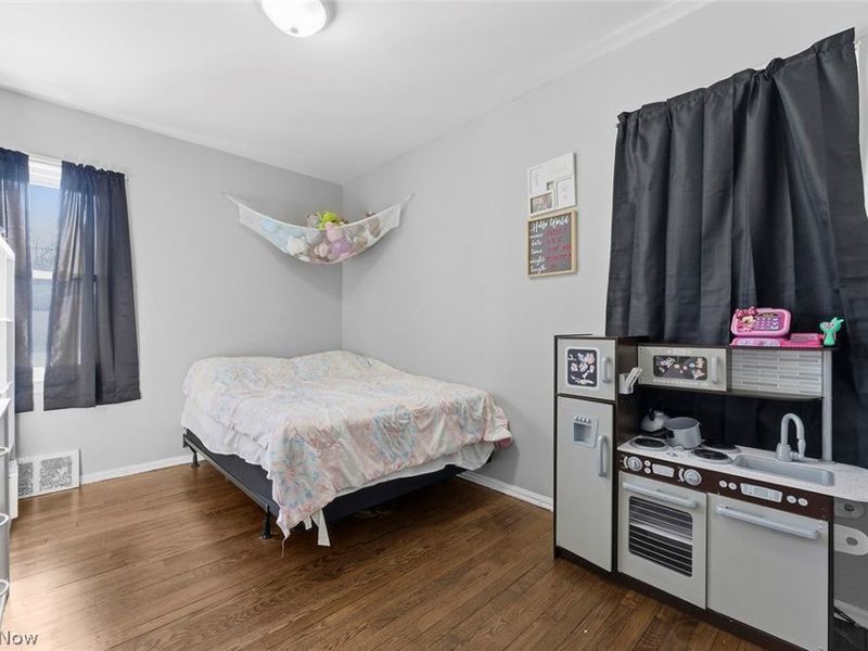 5615 Snow Road, Parma, OH 44129 Photo 18