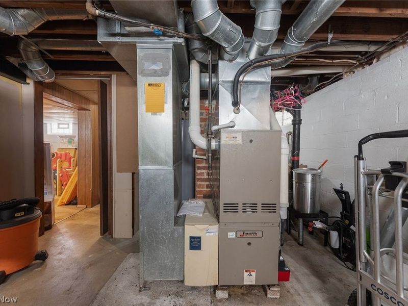 5615 Snow Road, Parma, OH 44129 Photo 30