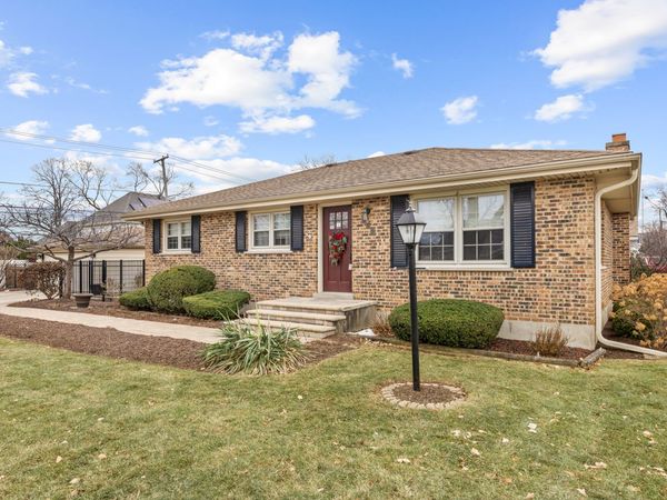 132 E Gladys Avenue, Elmhurst, IL 60126