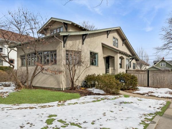 644 Wesley Avenue, Oak Park, IL 60304