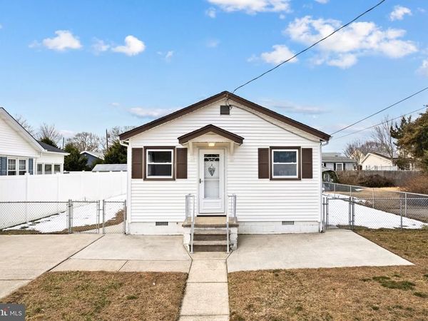 1609 JENNINGS AVENUE, VILLAS, NJ 08251