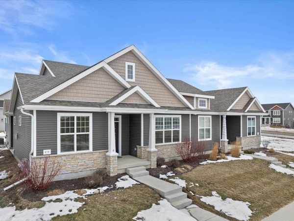 678 Hillcrest Drive, Waunakee, WI 53597