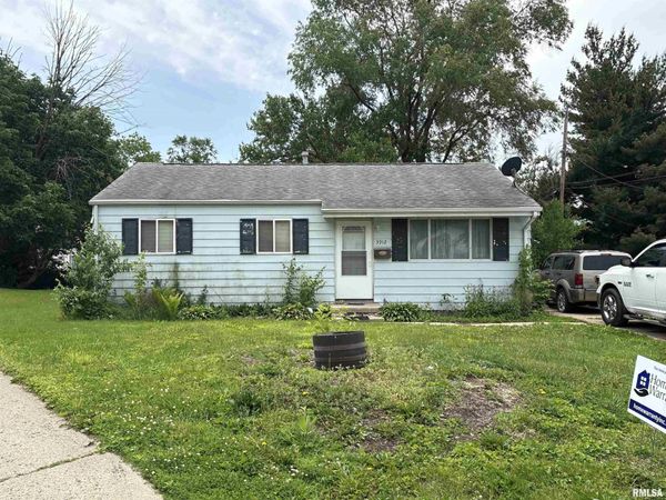 3912 N Saint Joseph Court, Peoria Heights, IL 61616