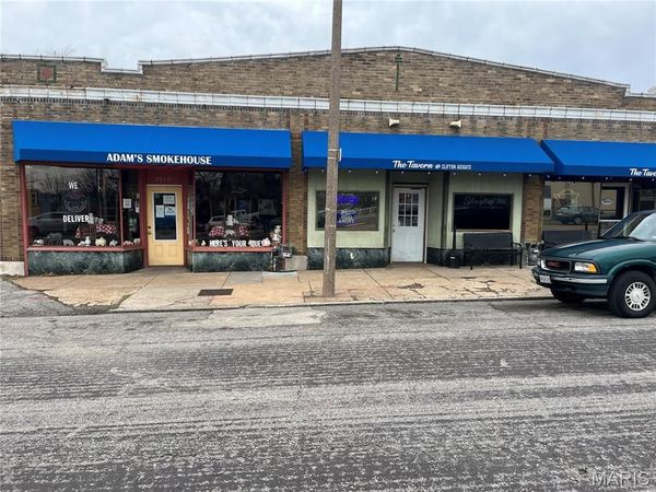 2815 Watson Road, St Louis, MO 63139