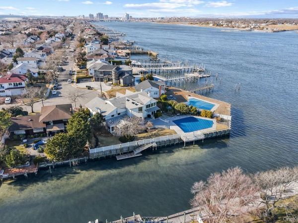 1416 Bay Boulevard, Atlantic Beach, NY 11509