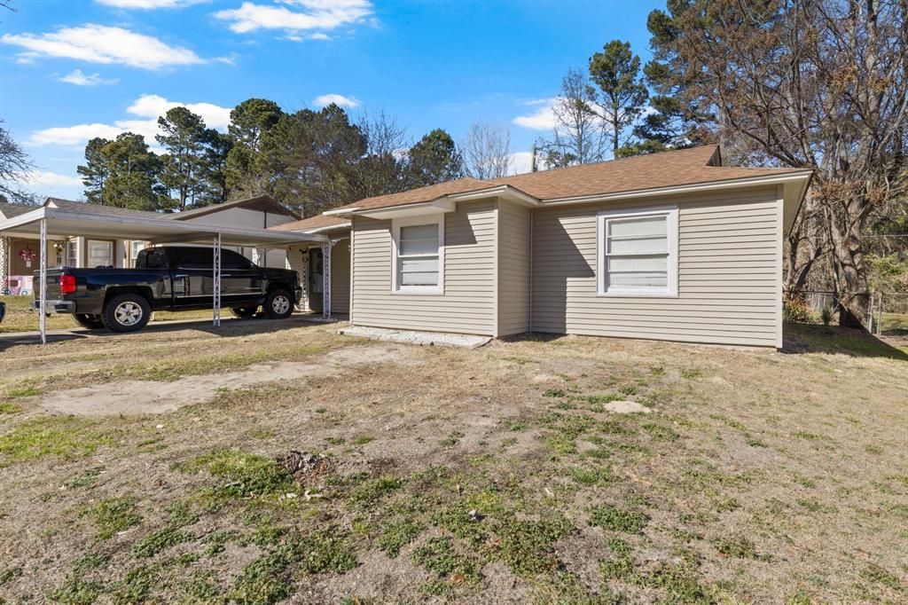 414 Lindsey Street, Daingerfield, TX 75638 Main Photo