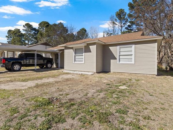 414 Lindsey Street, Daingerfield, TX 75638