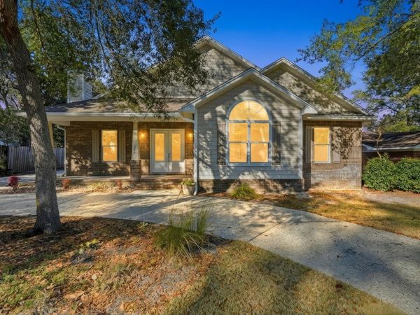 266 Florida Avenue, Valparaiso, FL 32580