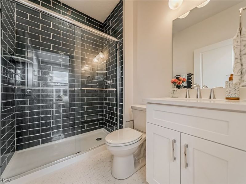 1863 Woodlawn Avenue, East Cleveland, OH 44112 Photo 22