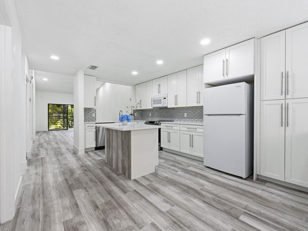 10188 Mangrove Drive, Unit 204, Boynton Beach, FL 33437