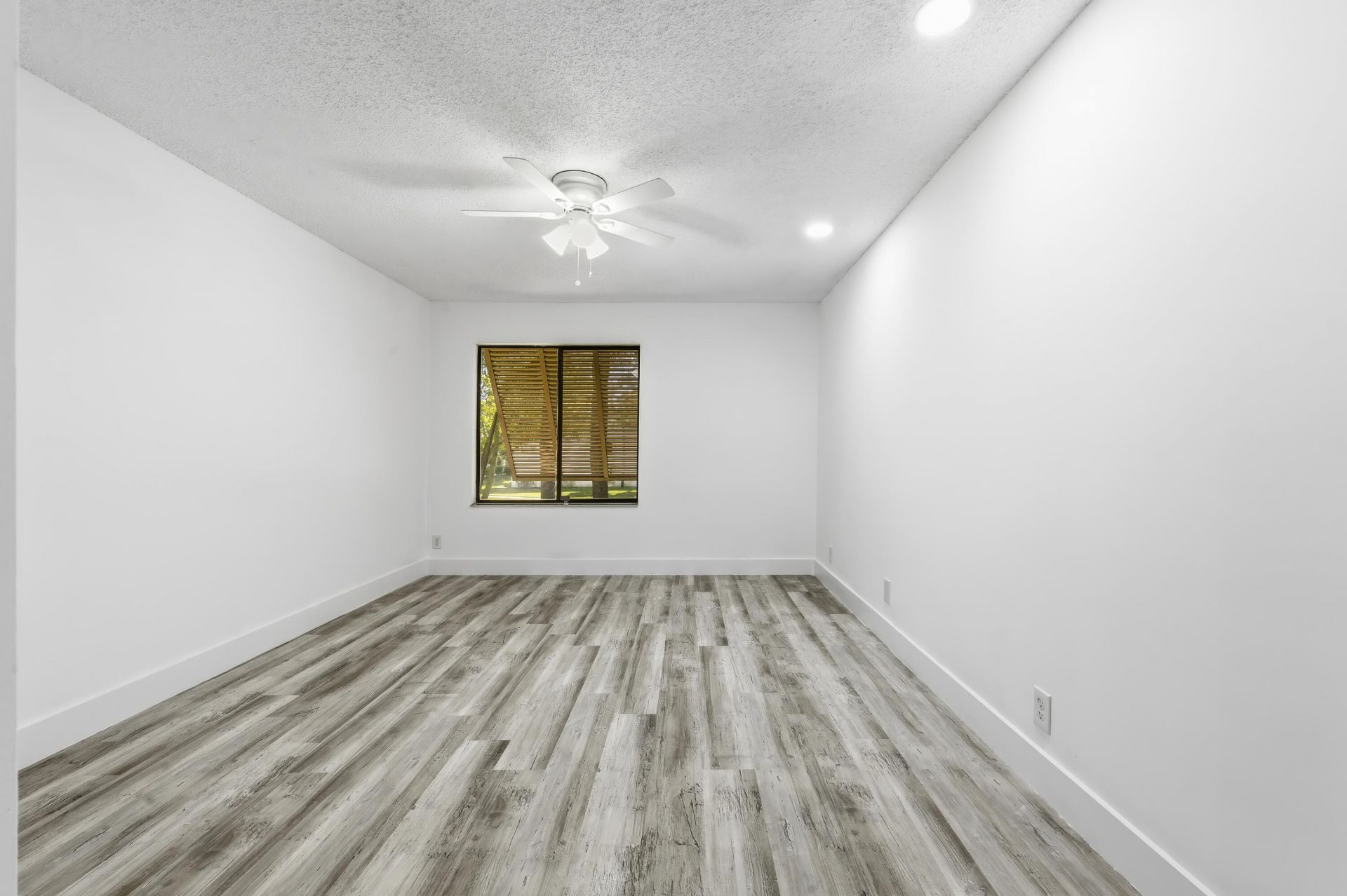 10188 Mangrove Drive, Unit 204, Boynton Beach, FL 33437 Photo