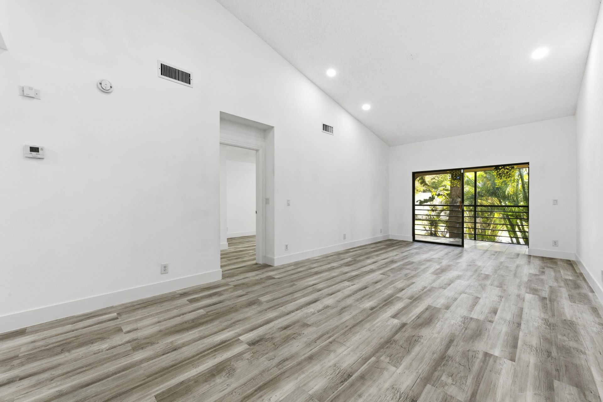 10188 Mangrove Drive, Unit 204, Boynton Beach, FL 33437 Photo