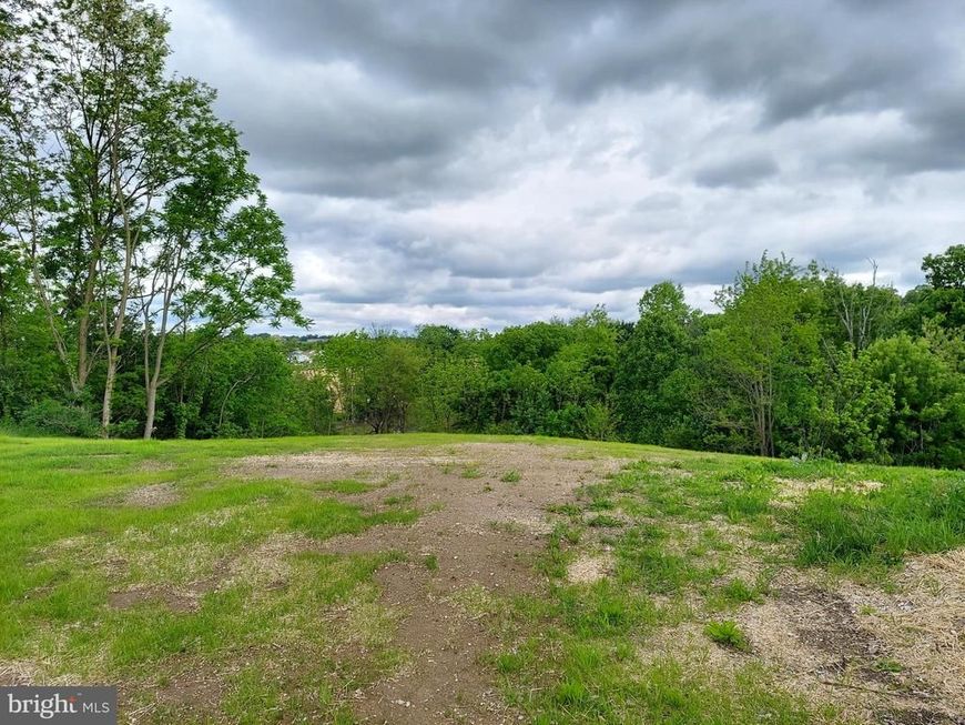 238 Sunset Circle, Red Lion, PA 17356 Main Photo