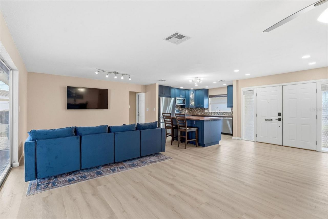 7891 1st Street Ne, Saint Petersburg, FL 33702 Photo