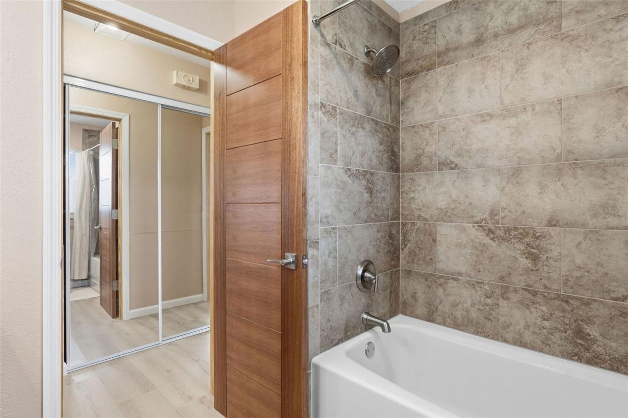 7891 1st Street Ne, Saint Petersburg, FL 33702 Photo