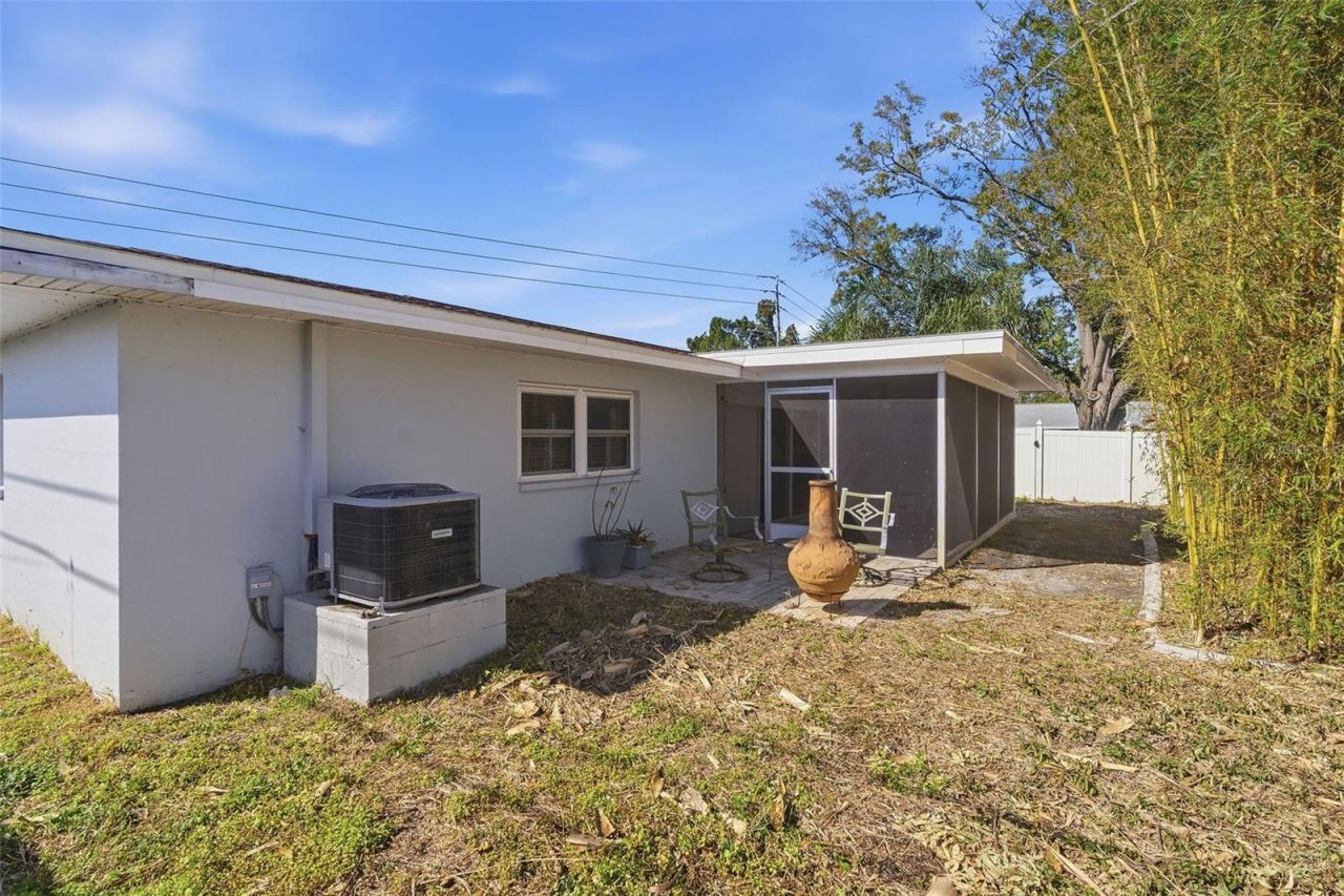 7891 1st Street Ne, Saint Petersburg, FL 33702 Photo