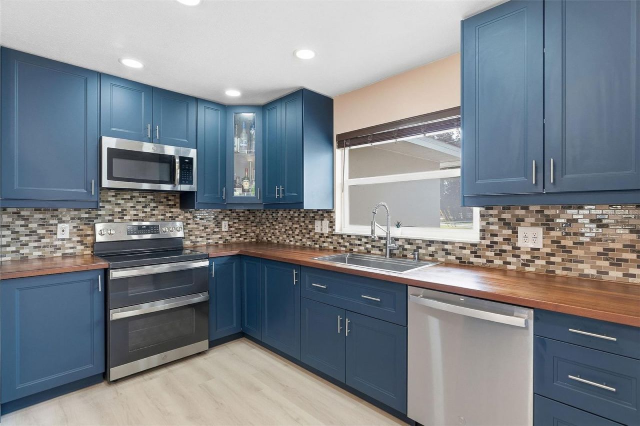 7891 1st Street Ne, Saint Petersburg, FL 33702 Photo