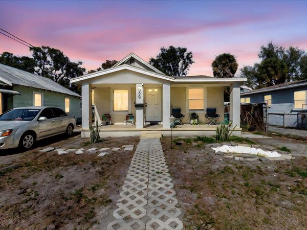 2006 E STUART STREET, TAMPA, FL 33605