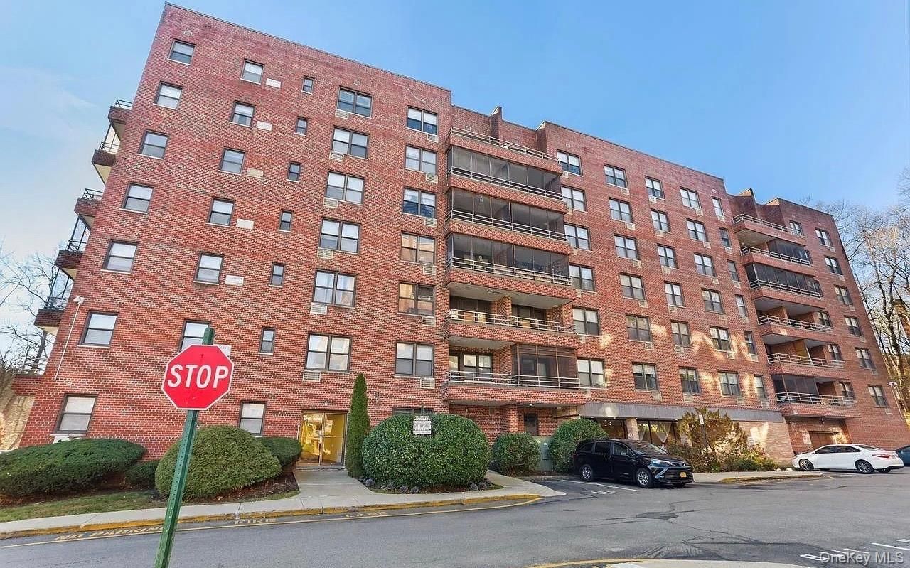 50 Barker Street, Unit 432, Mount Kisco, NY 10549 Main Photo