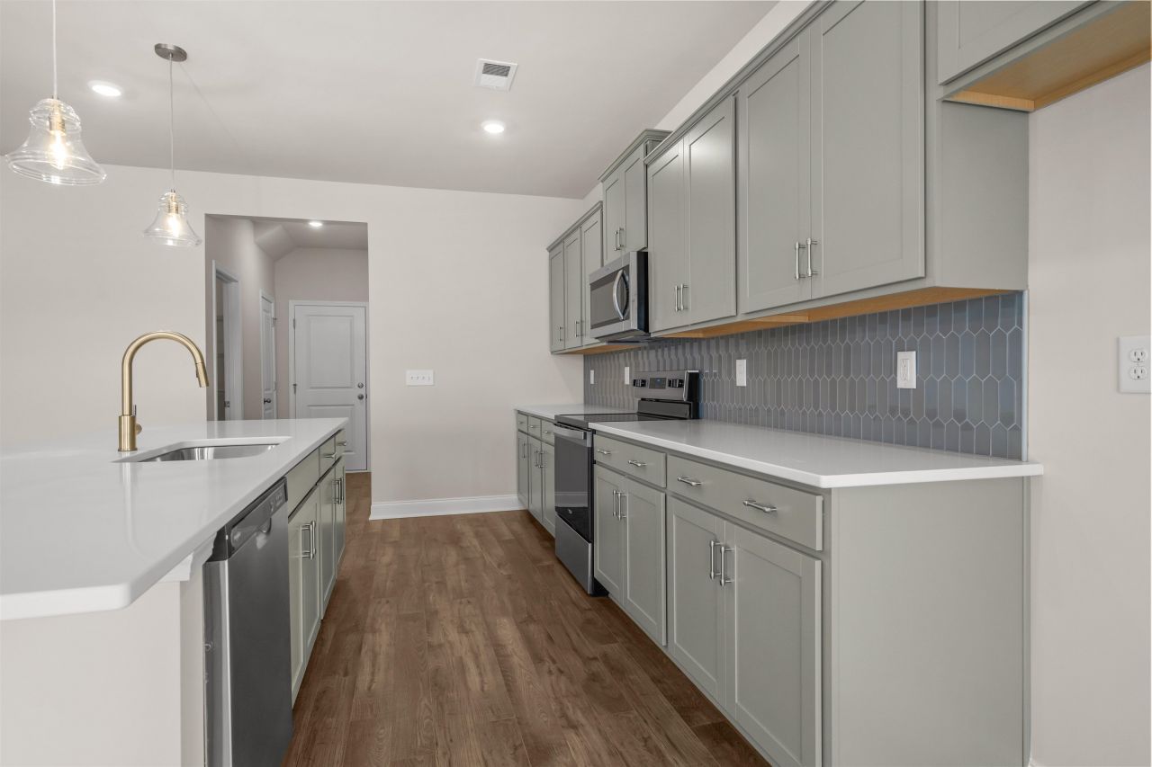 4190 Highway 554 Photo 12