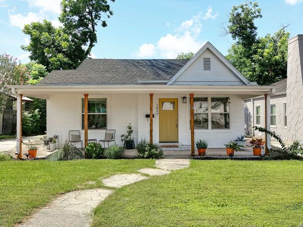 1830 W Magnolia, San Antonio, TX 78201