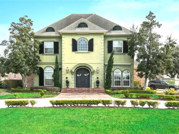 3501 LAKE KRISTIN Drive, Gretna, LA 70056