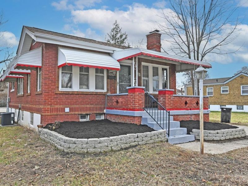 1933 Northcut Avenue, Cincinnati, OH 45237 Photo 1