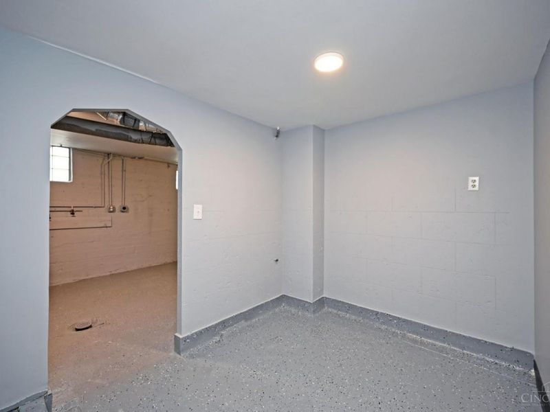 1933 Northcut Avenue, Cincinnati, OH 45237 Photo 33