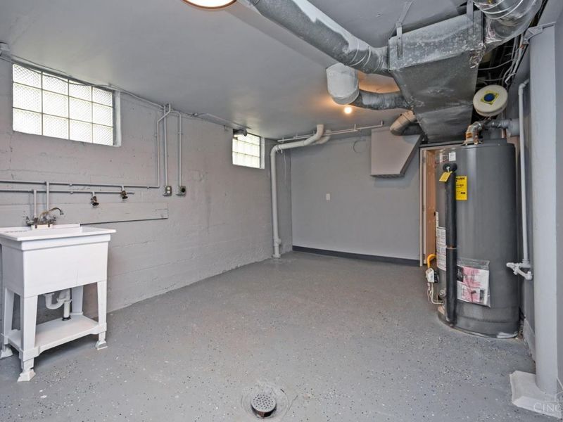 1933 Northcut Avenue, Cincinnati, OH 45237 Photo 35