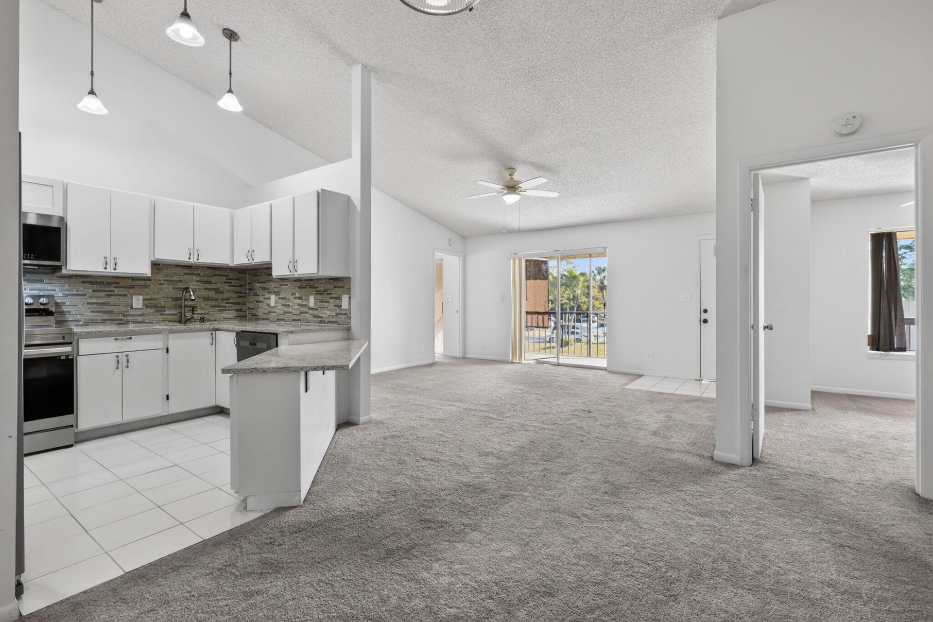 6572 Chasewood Drive, Unit F, Jupiter, FL 33458 Photo