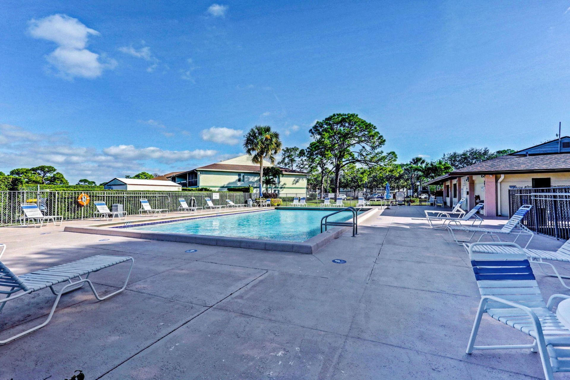 6572 Chasewood Drive, Unit F, Jupiter, FL 33458 Photo